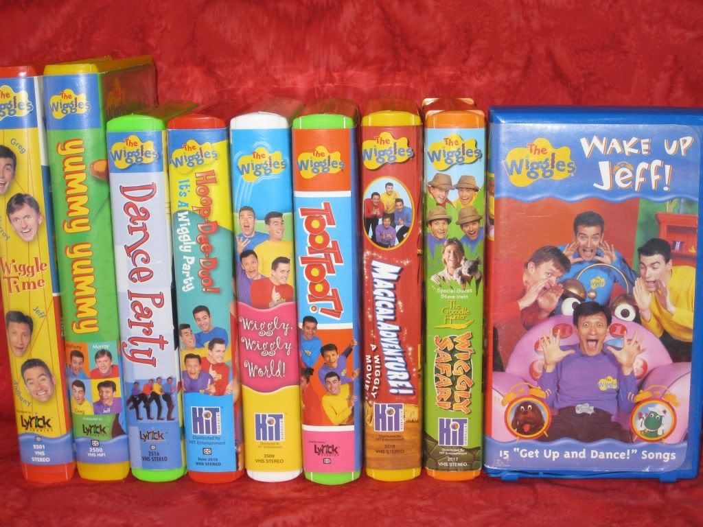 9 The Wiggles VHS video tapes Jeff Toot Yummy Movie Safari HoopDeeDoo